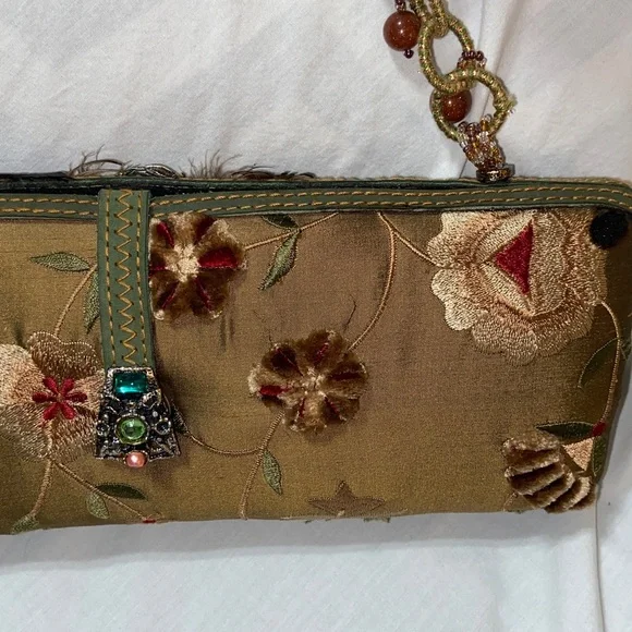RARE HTF Like new Mary Frances Vintage Jeweled & Beaded feathers Clutch - Picture 11 of 16